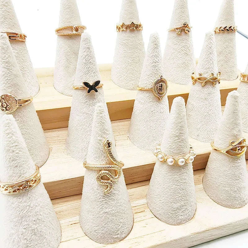 30-Piece Mixed Style Ring Set with Pearl and Silver Designs - Image 5