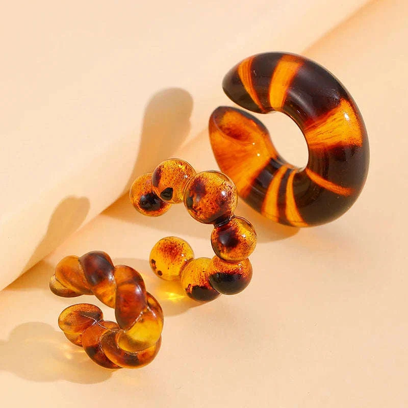 C-Shaped Acrylic Ear Clips Set for Pierced-Ear Style - Image 15