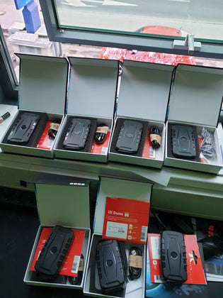 Magnetic GPS Tracker for Real-Time Vehicle Monitoring - Image 3