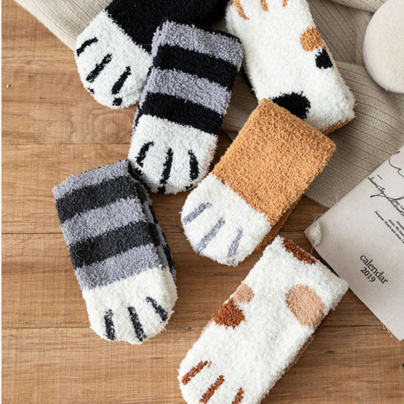 Kawaii Cartoon White Fleece Socks for Women with Paw Prints - Image 13