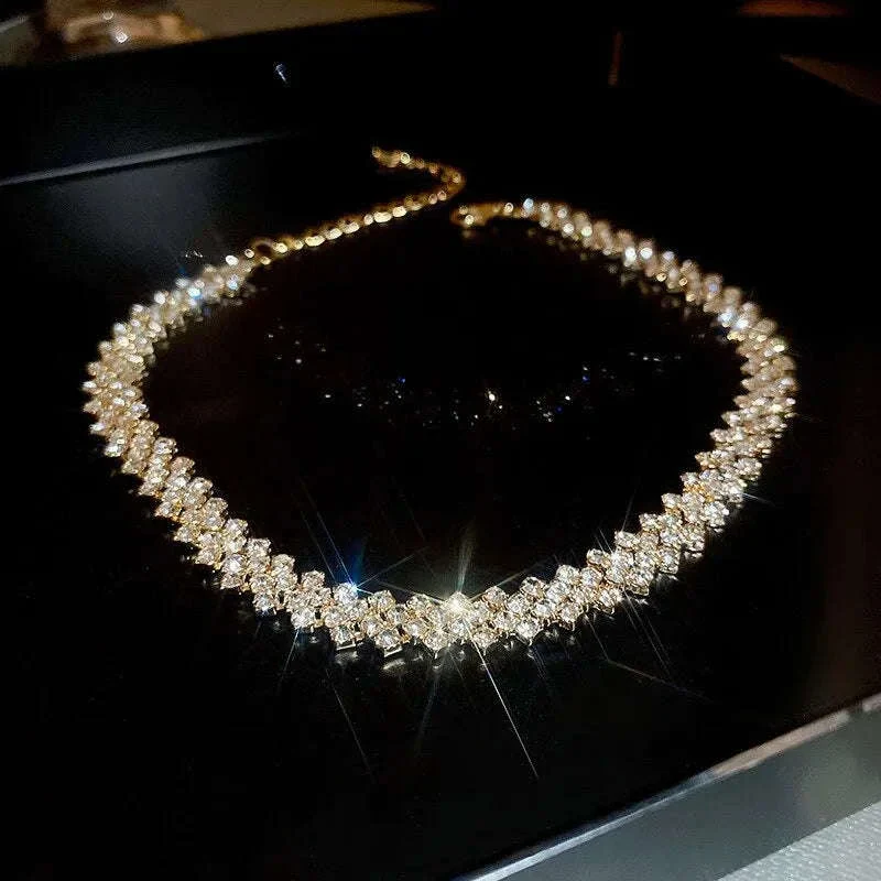 Geometric Crystal Rhinestone Choker Necklace for Evening Looks - Image 7
