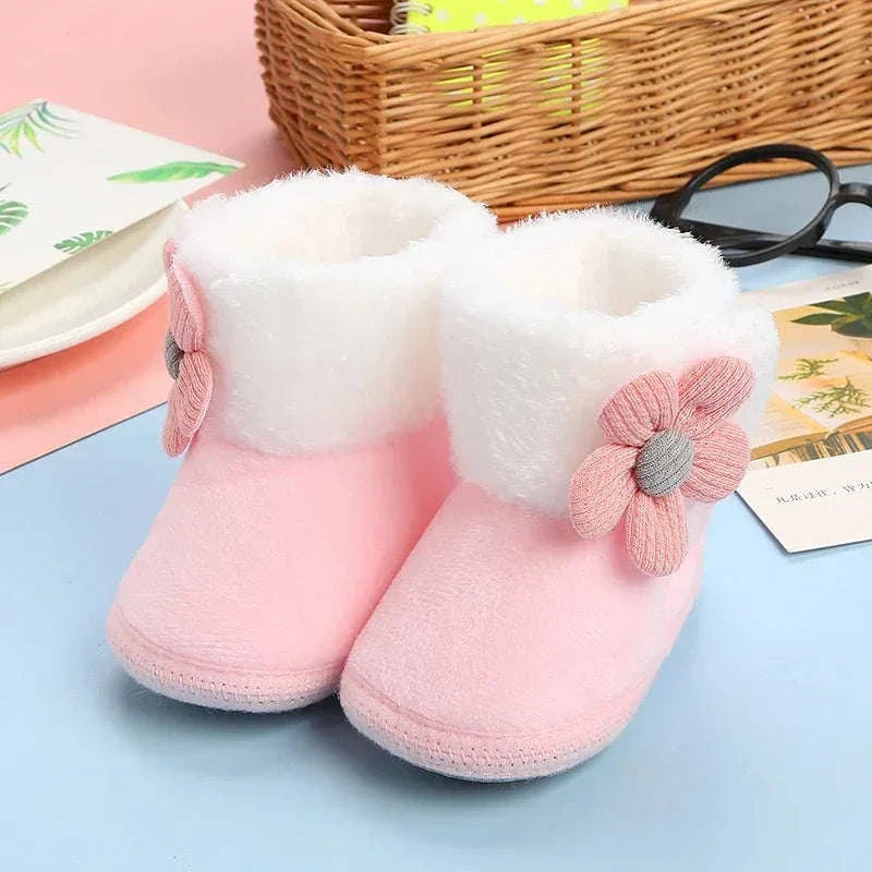Newborn Snow Booties for Warm, Cozy Baby Comfort - Image 3