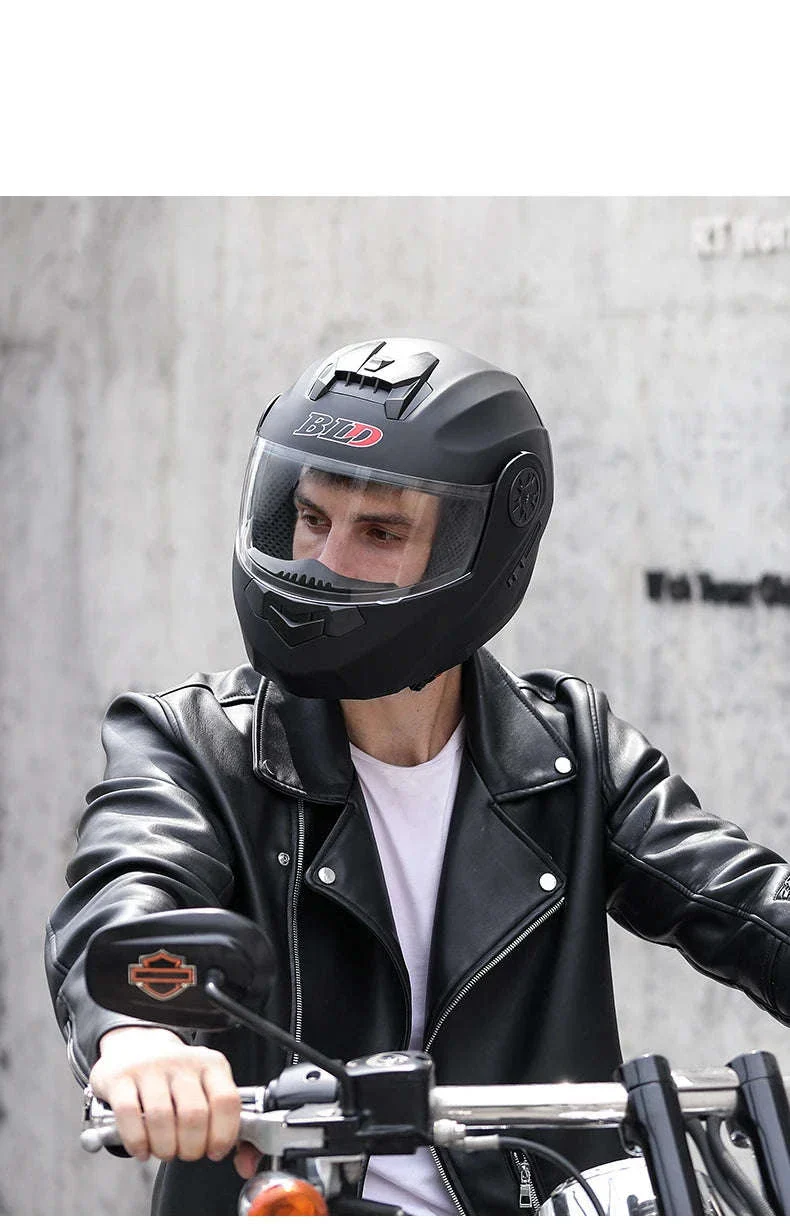 Dual Lens Motorcycle Helmet for Clear Vision and Protection - Image 22