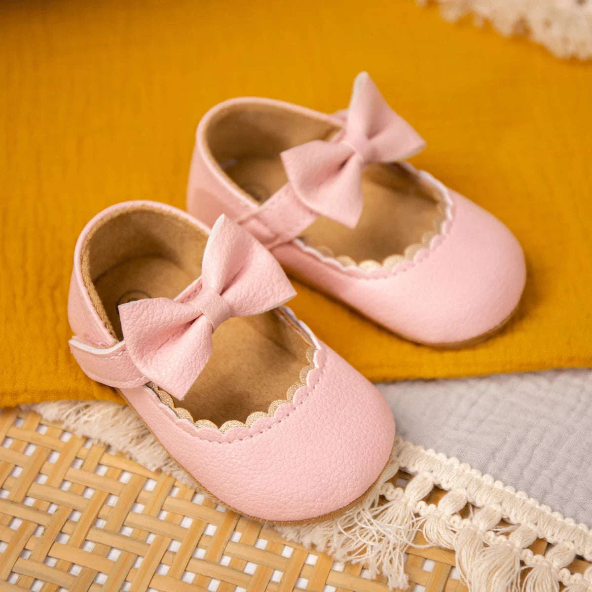Retro Solid Color Bow Baby Walking Shoes for Early Steps - Image 15