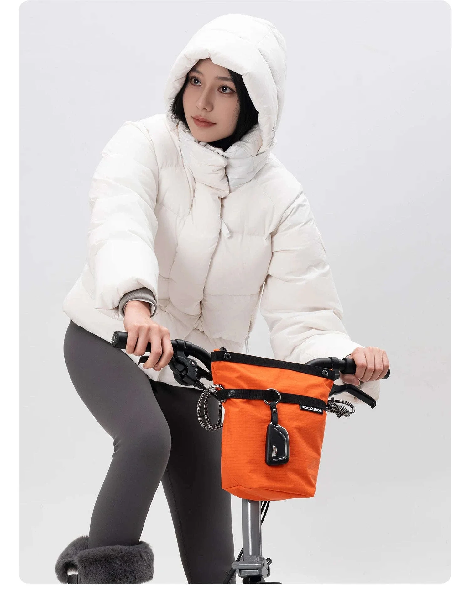 2.5L Waterproof Bike Handlebar Bag with Quick Release Mount - Image 26