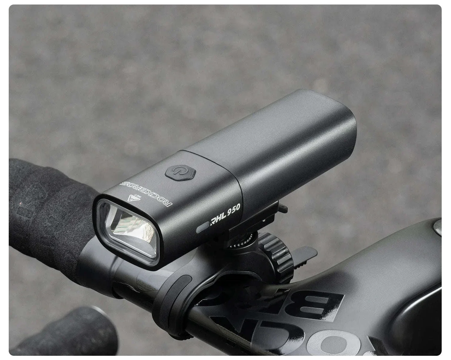 950LM USB Rechargeable Bike Headlight with IPX6 Waterproof - Image 31