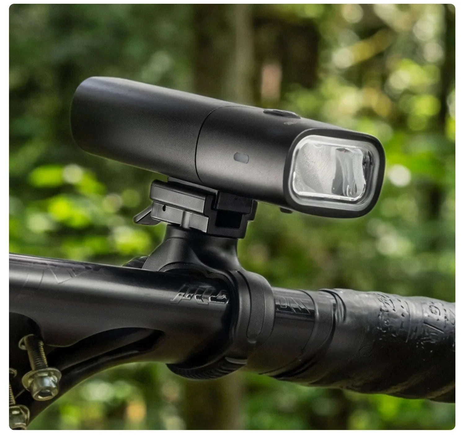 950LM USB Rechargeable Bike Headlight with IPX6 Waterproof - Image 33