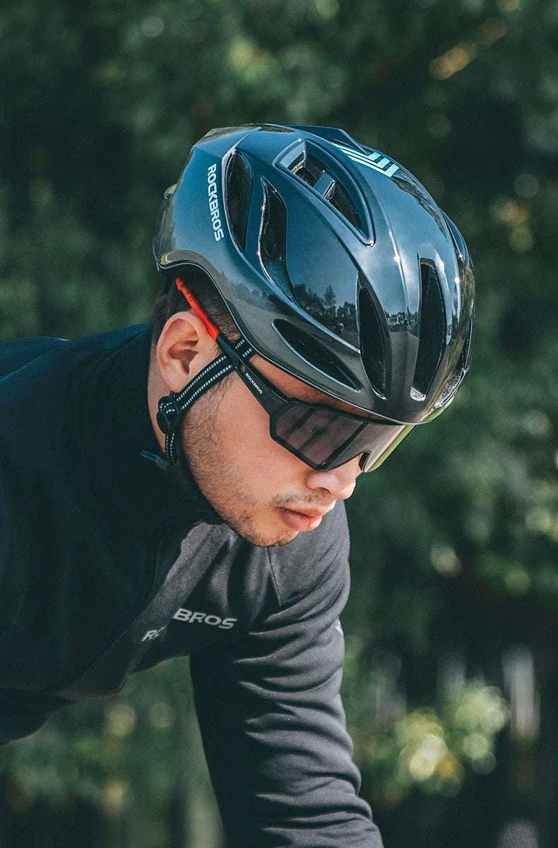 Ultralight Cycling Helmet 260g with 16-20 Vents Adjustable Fit - Image 7