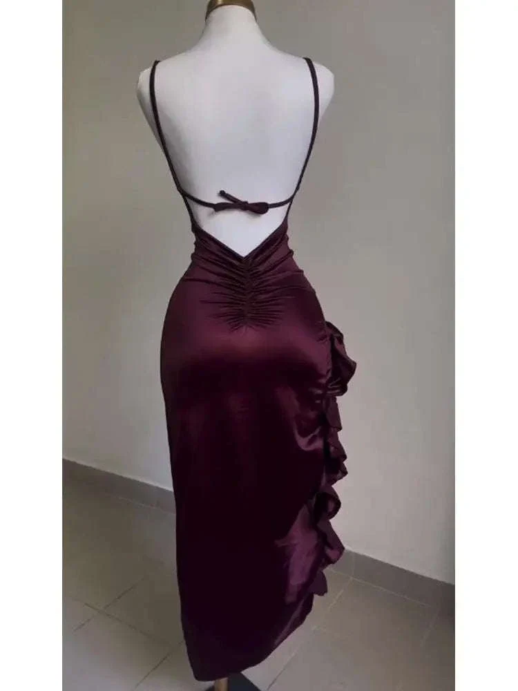 Y2K Summer Halter Dress with Curve-Hugging Retro Style - Image 3