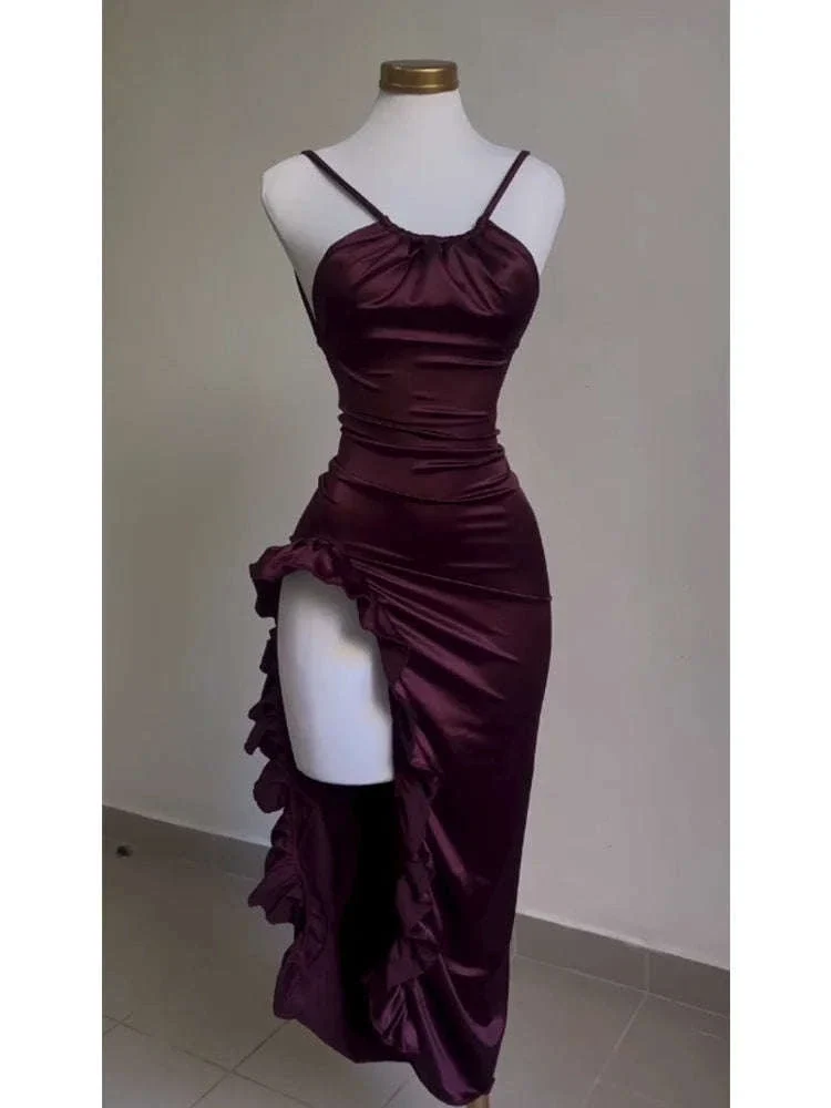 Y2K Summer Halter Dress with Curve-Hugging Retro Style - Image 7