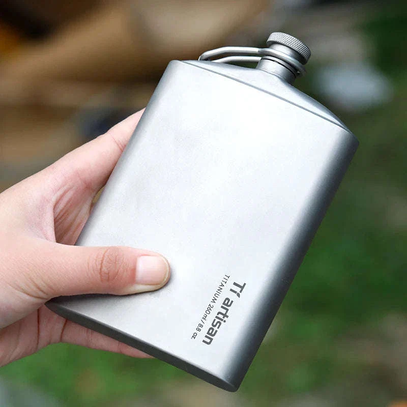 Portable Pure Titanium Hip Flask with Funnel, 200ml/260ml - Image 3