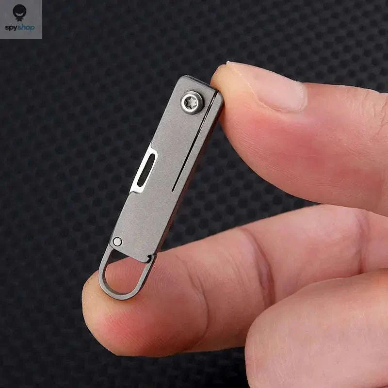 Mini Titanium Folding Knife for Everyday Carry and Quick Cuts - Image 4