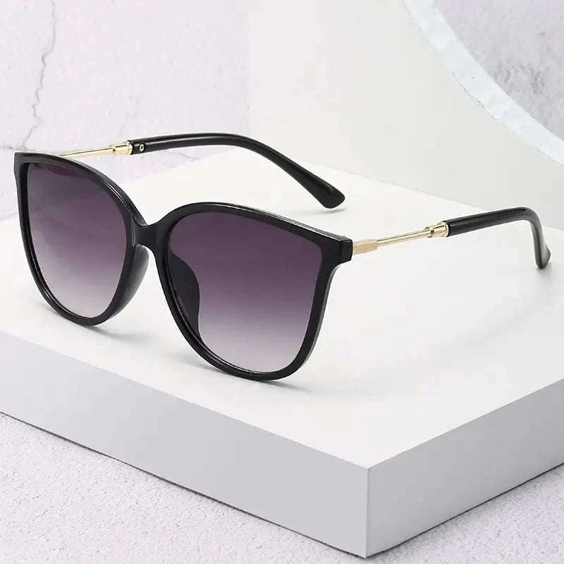 Vintage Cat Eye Sunglasses for Women with UV400 Lens Protection