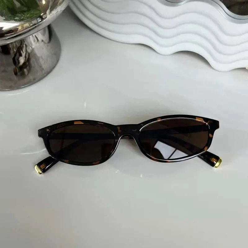 Vintage Small Frame Women's Cat-Eye Sunglasses with UV400 - Image 11