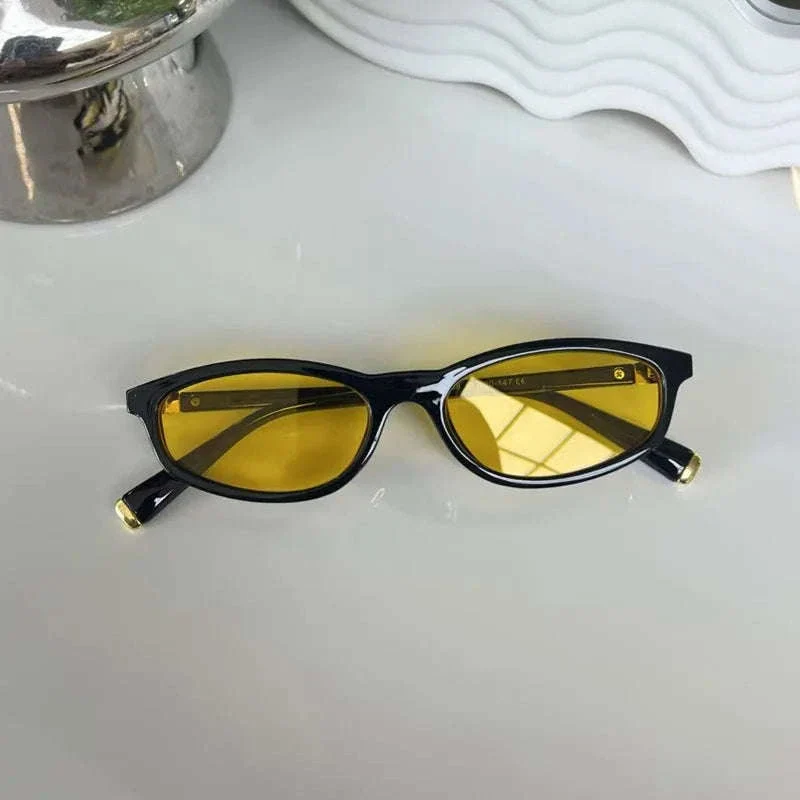 Vintage Small Frame Women's Cat-Eye Sunglasses with UV400 - Image 13