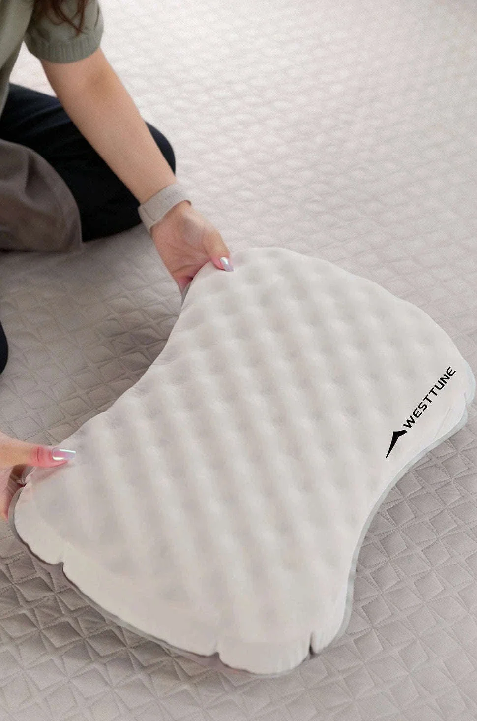 Camping Inflatable Pillow for Neck and Lumbar Support - Image 15