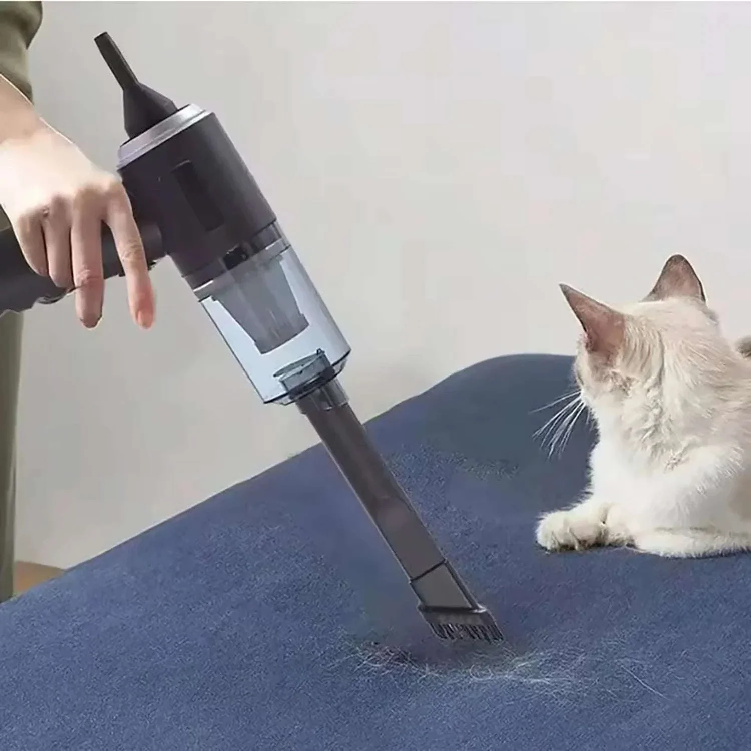Portable Car Vacuum Cleaner for Fast Car and Office Cleanups - Image 5